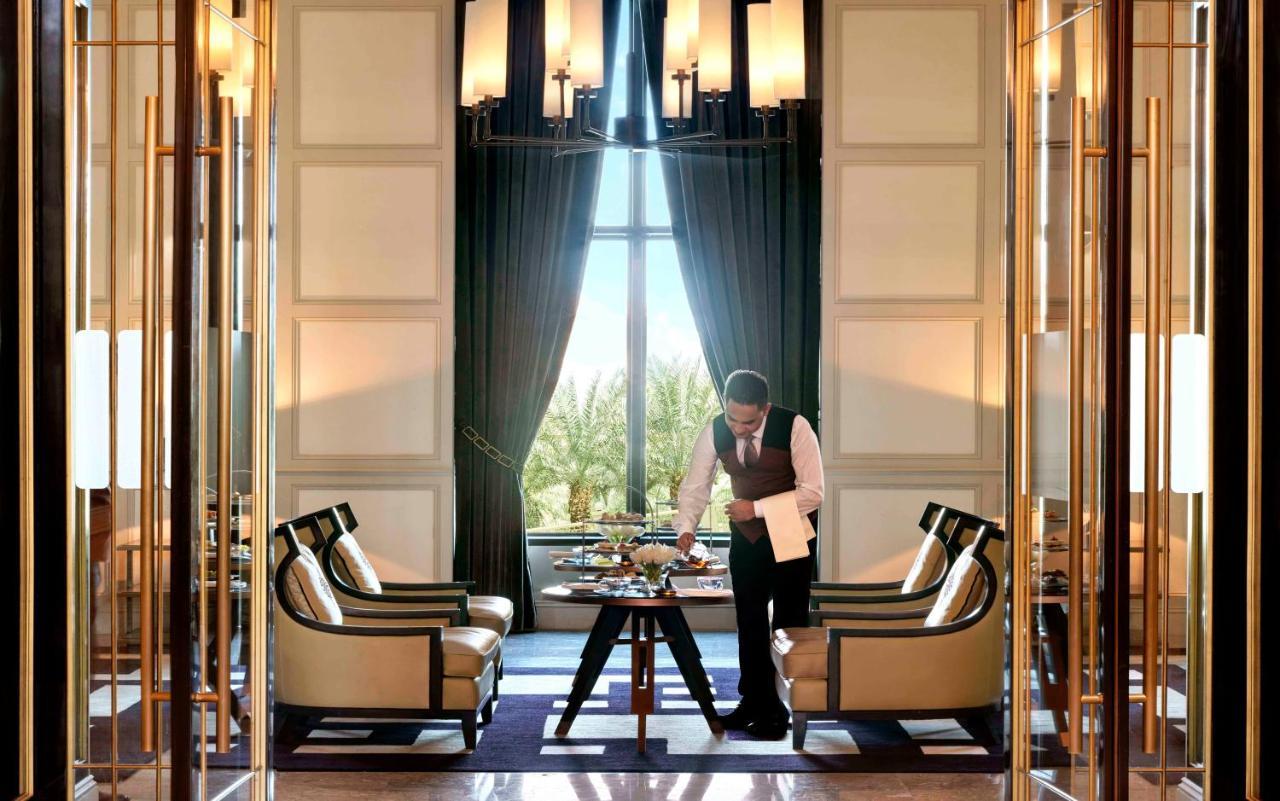 Fairmont Riyad Dış mekan fotoğraf The Concierge
