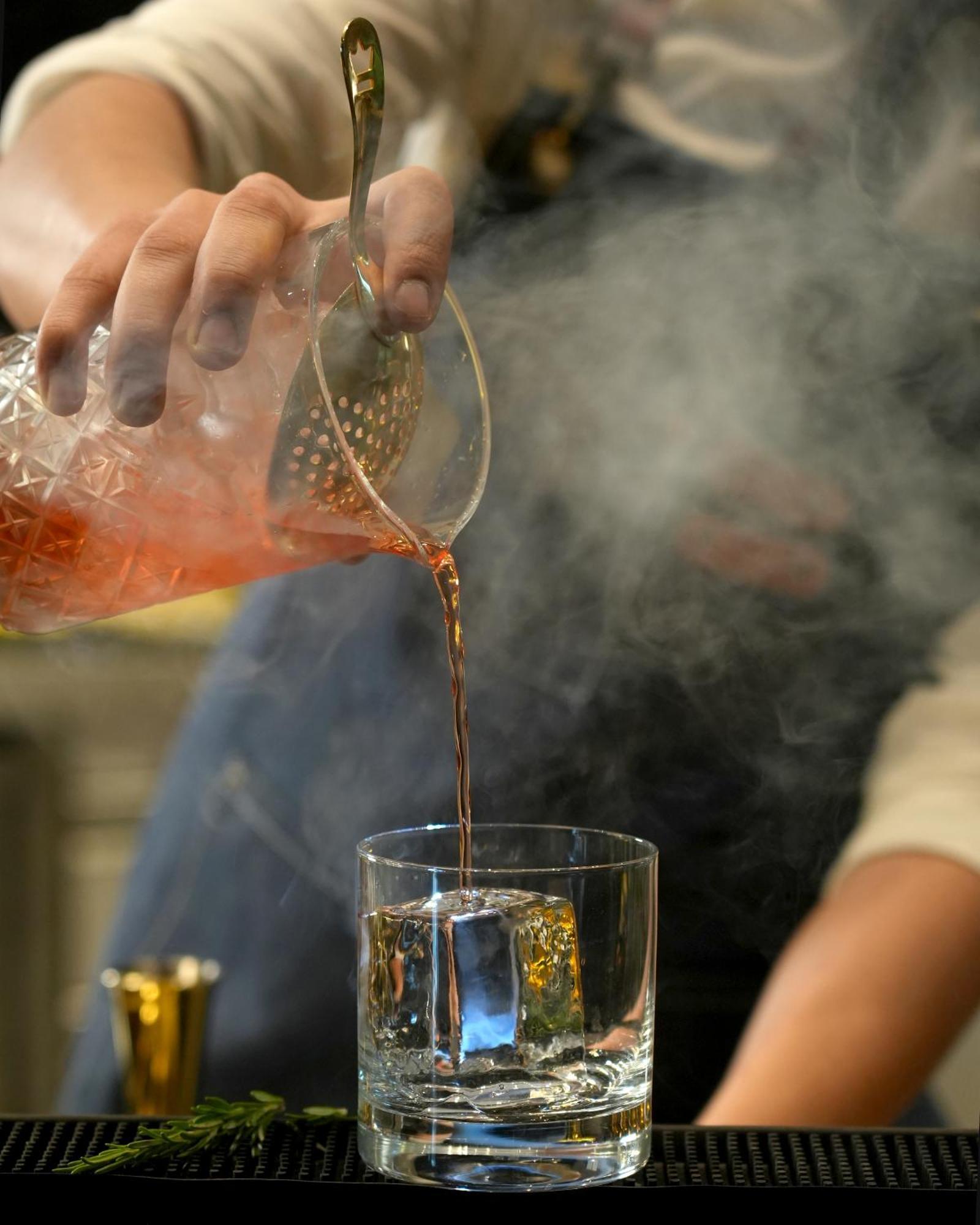 Fairmont Riyad Dış mekan fotoğraf A glass of iced tea