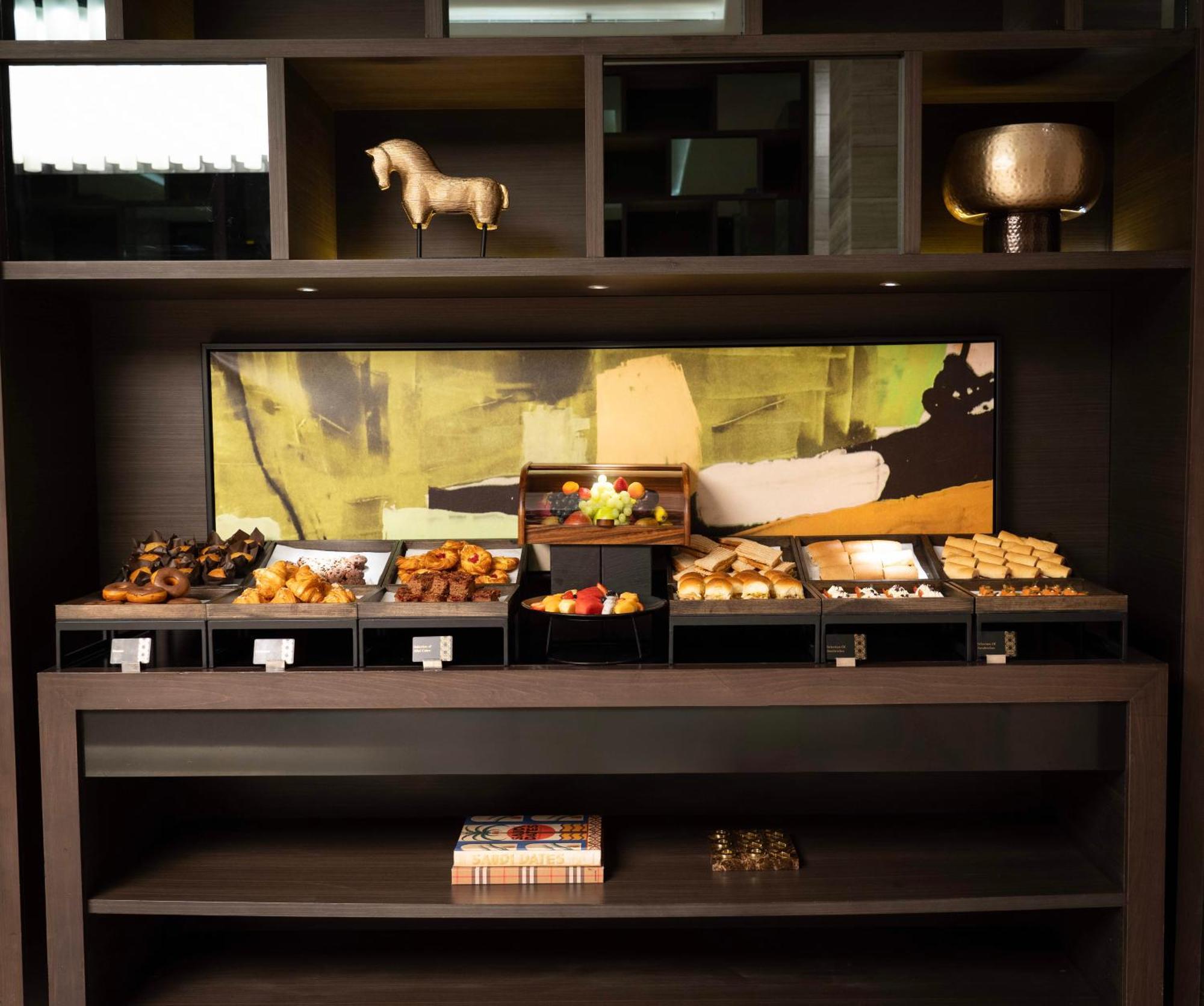 Fairmont Riyad Dış mekan fotoğraf A display of chocolates at the hotel