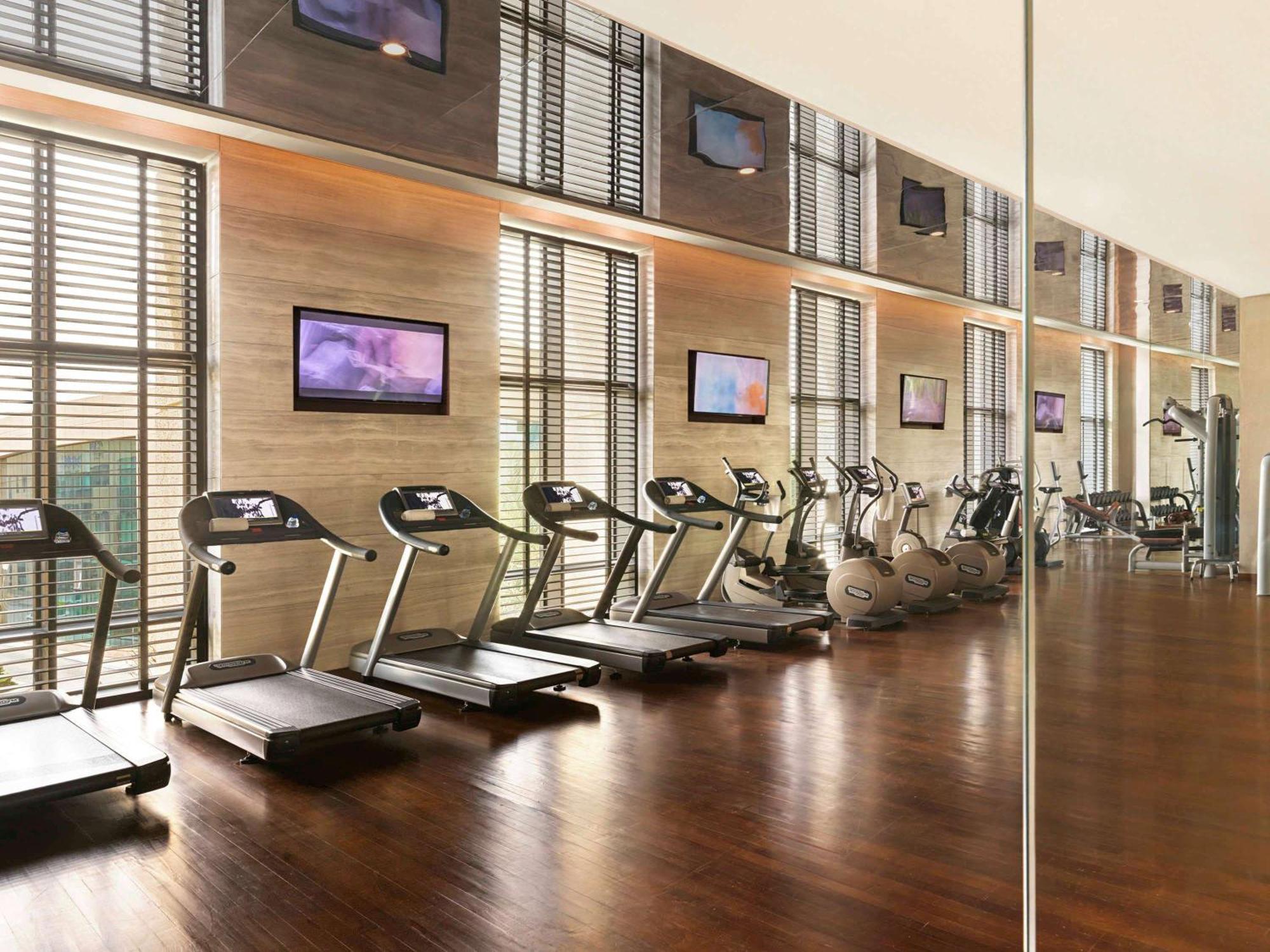 Fairmont Riyad Dış mekan fotoğraf The gym at the hotel